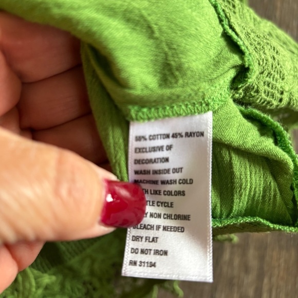 Crown & Ivy size large summer top - Picture 4 of 8